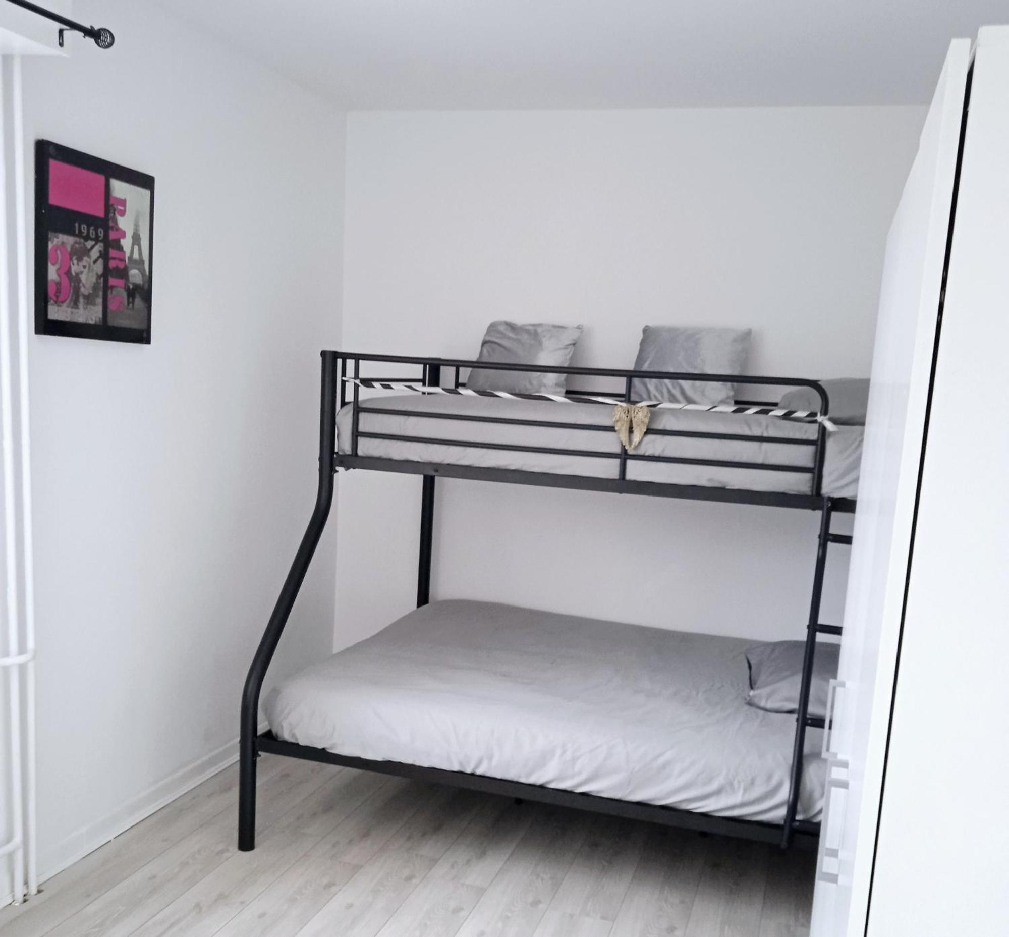 Logement Dans Residence - A 10 Km Du Centre Ville Et A 5 Minute Du Parlement Europeen Avec Parking Gratuit Hoenheim Eksteriør billede
